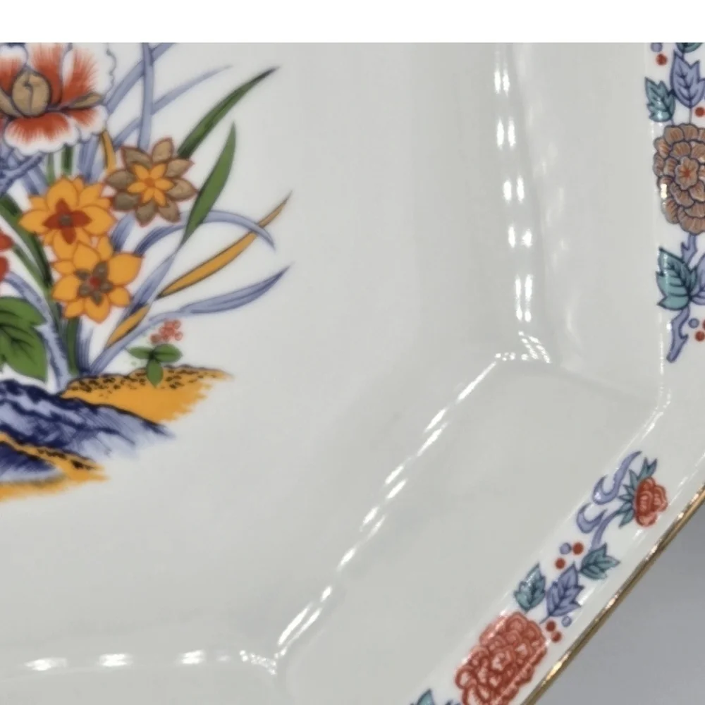 Japanese porcelain Arita Porcelain Deep Plate Handpainted Floral Motif Gold Rim
